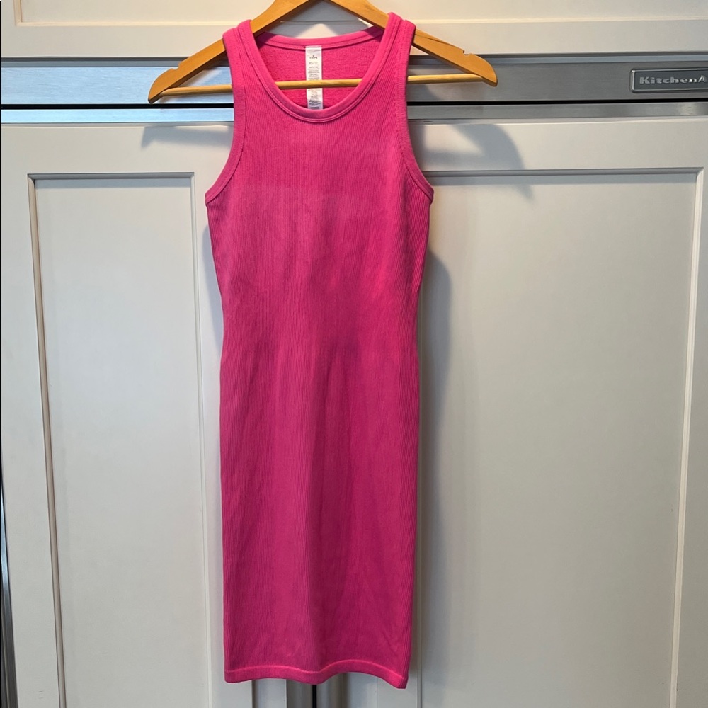 Alo Yoga Seamless Ribbed Warm Nights Dress in Paradise Pink Size XS - Picture 5 of 8